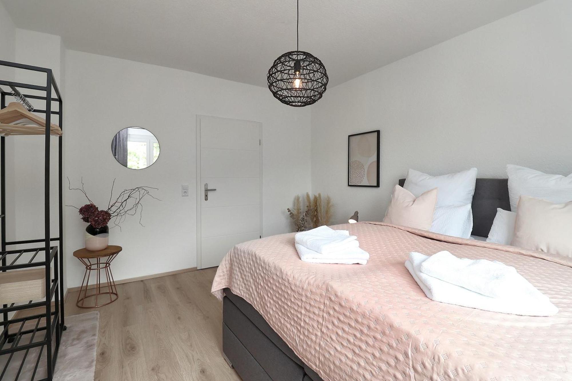 Design Am Rhein - Traumlage Rheinufer I Kueche I Oeffentl Parkplaetze Apartment บิงเงนอัมไรน์ ภายนอก รูปภาพ