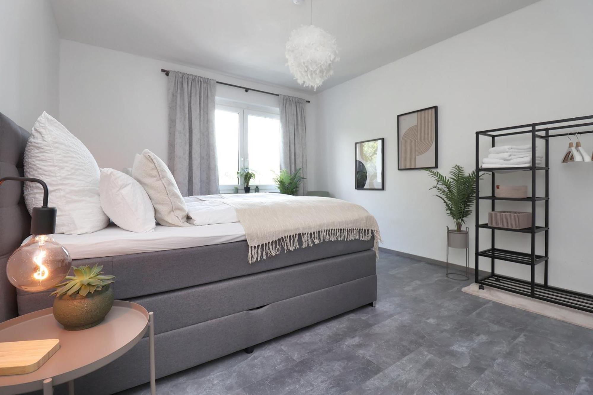 Design Am Rhein - Traumlage Rheinufer I Kueche I Oeffentl Parkplaetze Apartment บิงเงนอัมไรน์ ภายนอก รูปภาพ