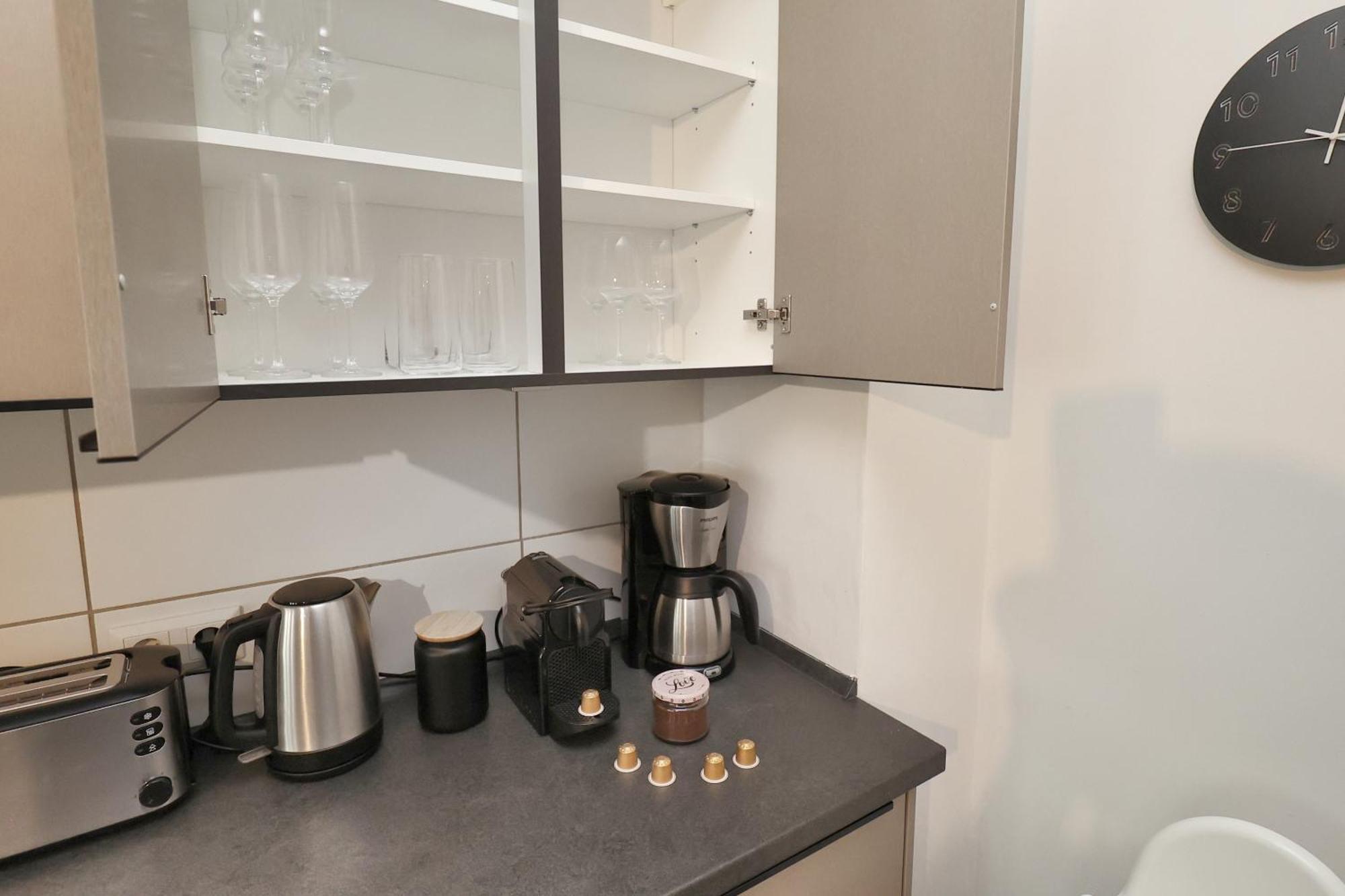 Design Am Rhein - Traumlage Rheinufer I Kueche I Oeffentl Parkplaetze Apartment บิงเงนอัมไรน์ ภายนอก รูปภาพ